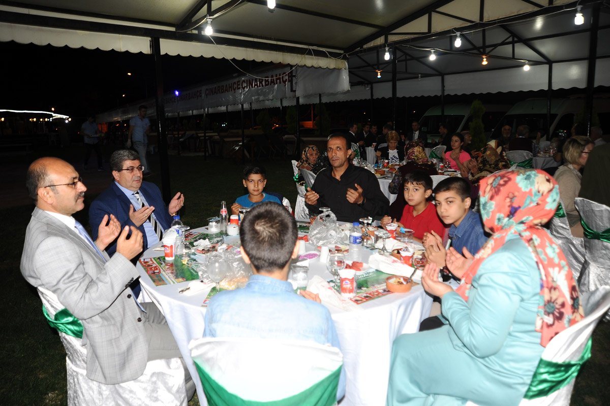 sehit_ve_gazi_ailelerine_iftar (11)