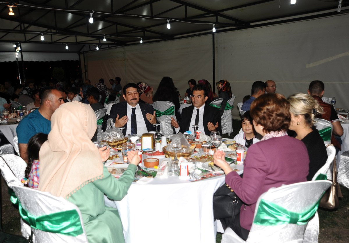 sehit_ve_gazi_ailelerine_iftar (13)