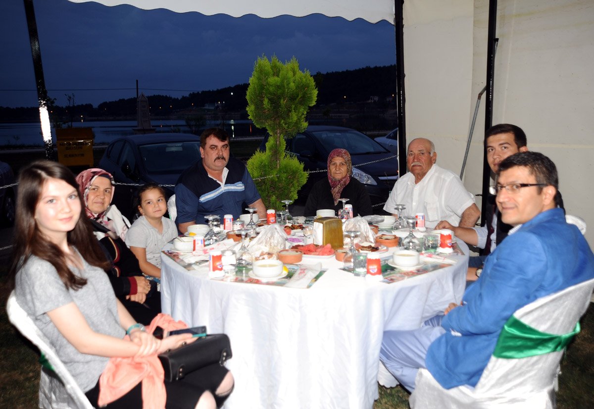 sehit_ve_gazi_ailelerine_iftar (4)