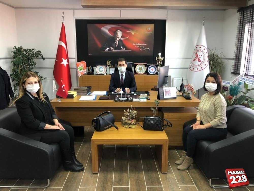 optisyen-gozlukculer-odasindan-bilecik-il-saglik-mudurlugune-ziyaret-0.jpg.jpg