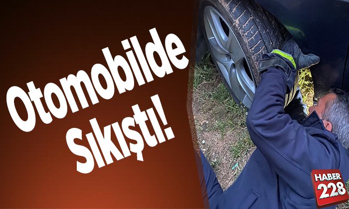 Otomobilde Sıkıştı