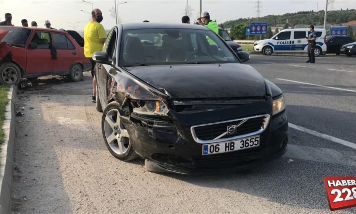 kazada 2 kişi yaralandı kavga çıktı (5)