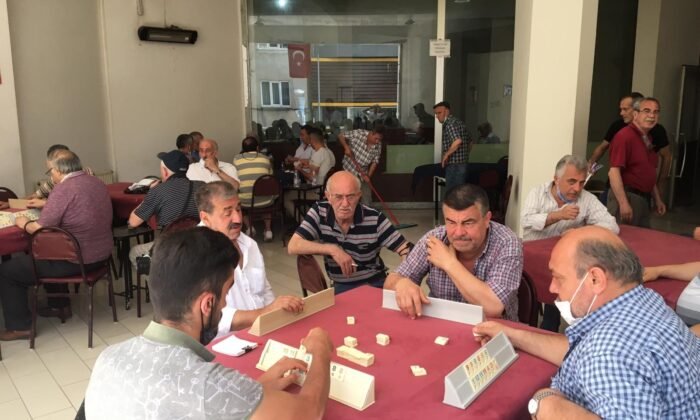 Bilecik'te oyun yasağı kalktı, masalar doldu