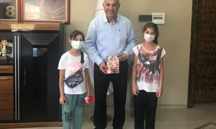 Yaşları Küçük Yürekleri Büyük