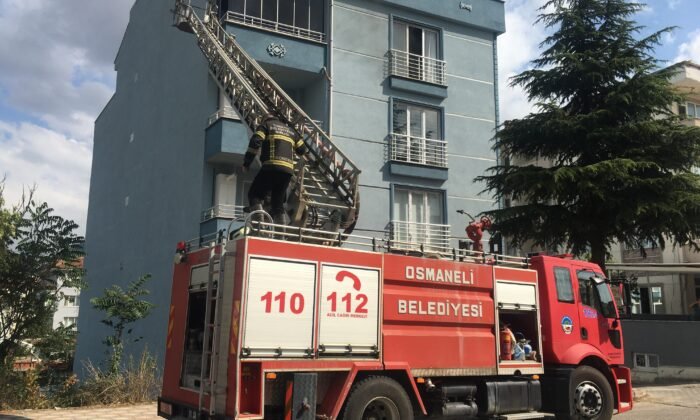 4 katlı binada yangın