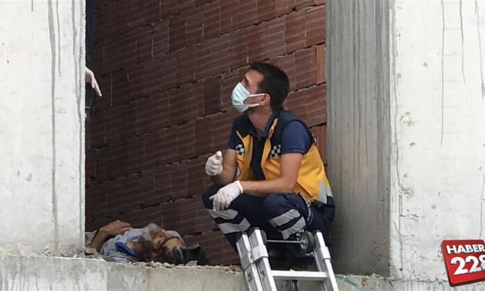 İnşaattan Düşen İşçi Hayatını Kaybetti (12)