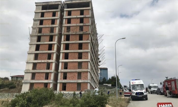 İnşaattan Düşen İşçi Hayatını Kaybetti (2)