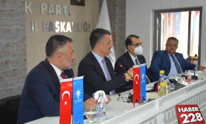 Bakan Dönmez: "Muhalefetin yönetememe sorunu var"