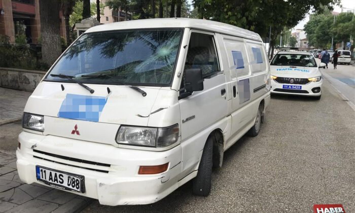 kamyonet ile bisiklet çarpıştı 16 yaşındaki genç yaralandı (1)