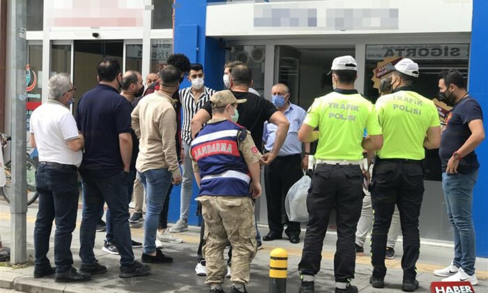 kamyonet ile bisiklet çarpıştı 16 yaşındaki genç yaralandı (4)