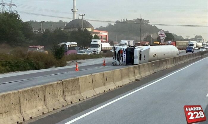 Gaz yüklü tanker devrildi (1)