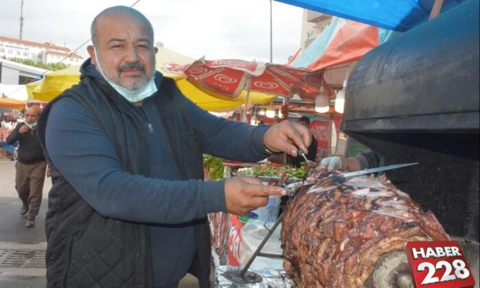 Bilecik'te 8 kiloluk dev ekmek görenleri şaşkına çevirdi