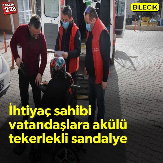 bilecik-haber_ihtiyac-sahibi-vatandaslara-akulu-tekerlekli-sandalyelerini-teslim-edildi.jpg