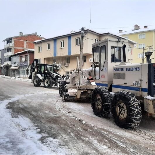 Pazaryeri Belediyesi karla mücadele çalışmalarına devam ediyor (5)_new