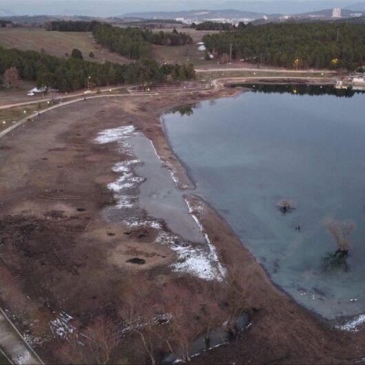 Pelitözü Göleti'nde su seviyesi düştü
