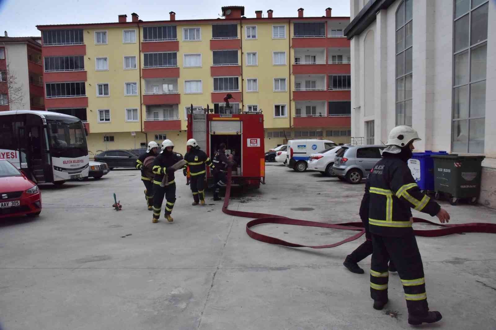 bilecik-haber_ankara-buyuksehir-belediyesi-nden-bilecik-belediyesi-ne-yanginla-mucadelede-egitim-destegi.jpg