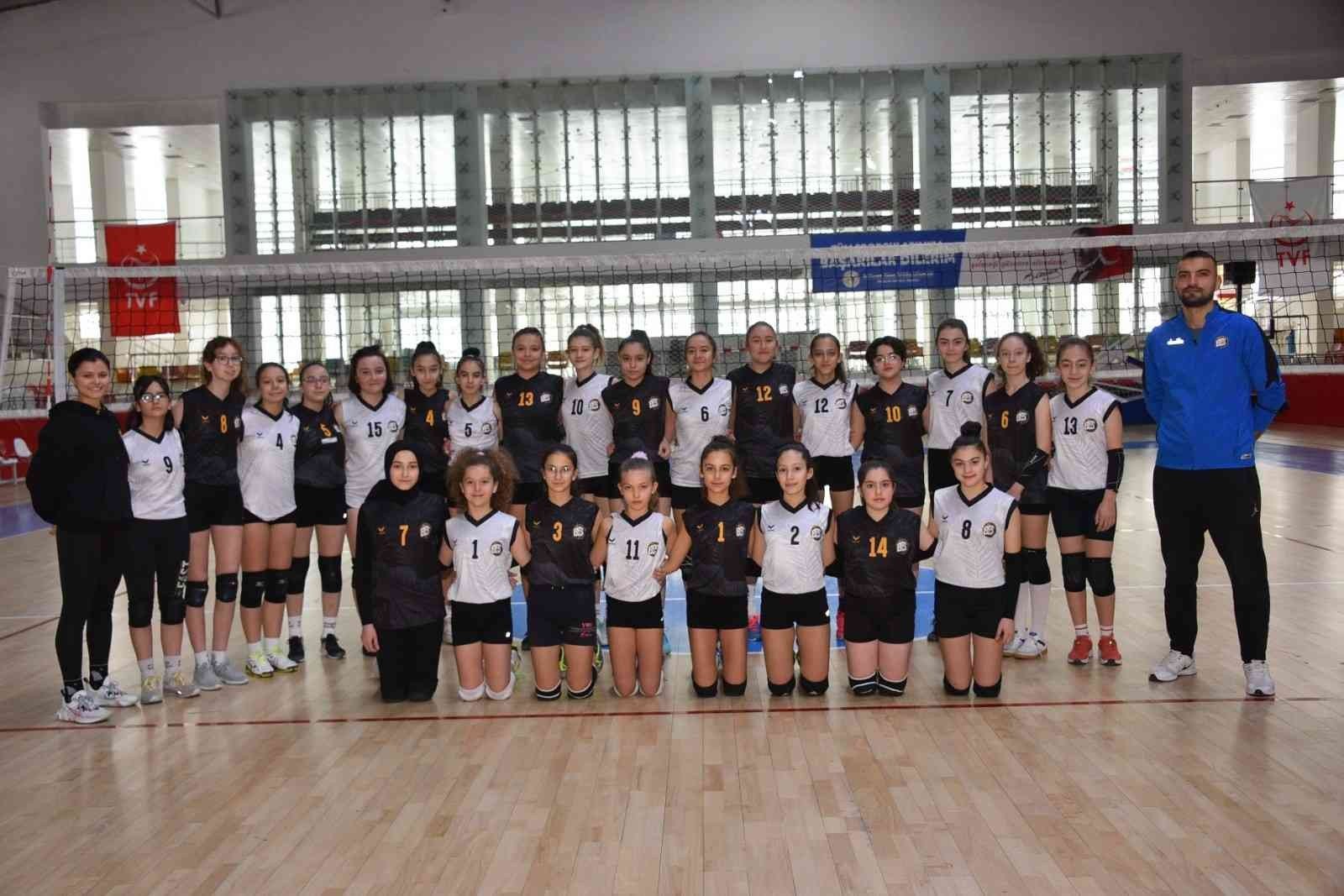 bilecik-haber_bozuyuklu-genc-sporcular-ildeki-basarilarini-surduruyor.jpg