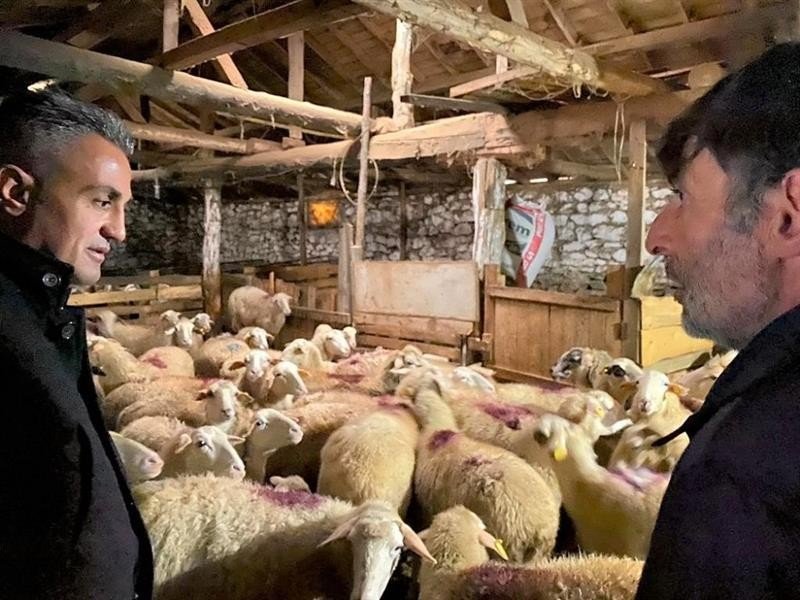 bilecik-haber_kucukbas-hayvan-isletmesinde-destekler-anlatildi.jpg