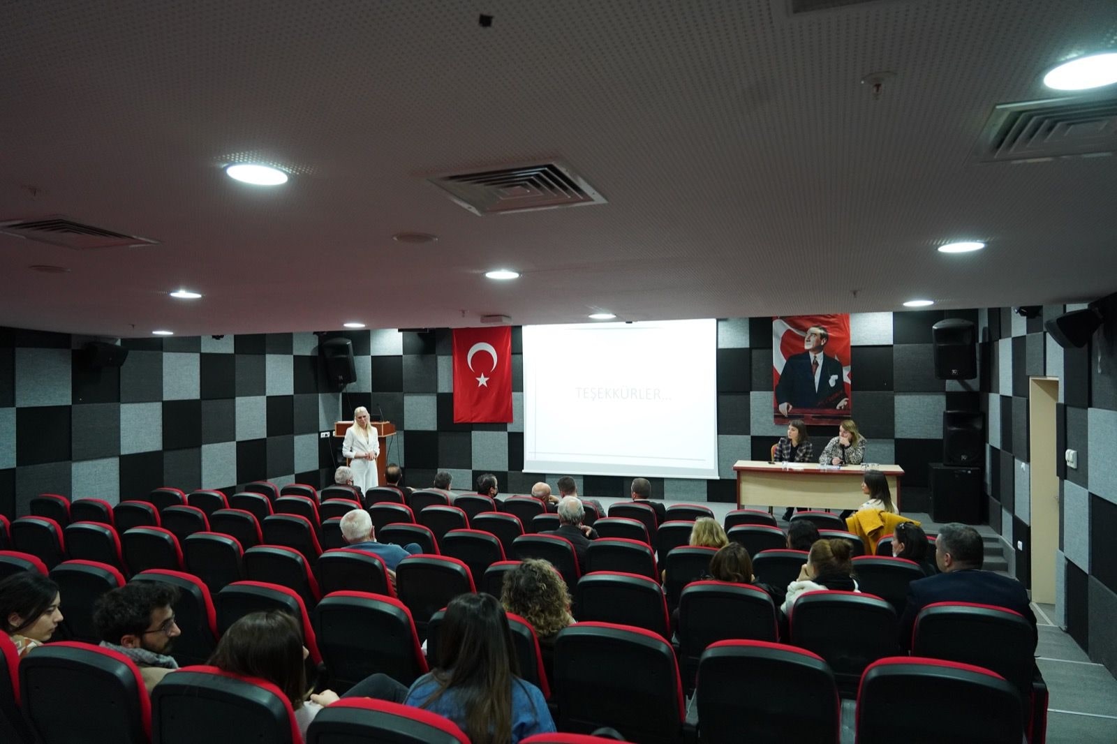 bilecik-haber_bilecik-belediyesi-estetik-kurulu-toplantisi-gerceklestirildi.jpg