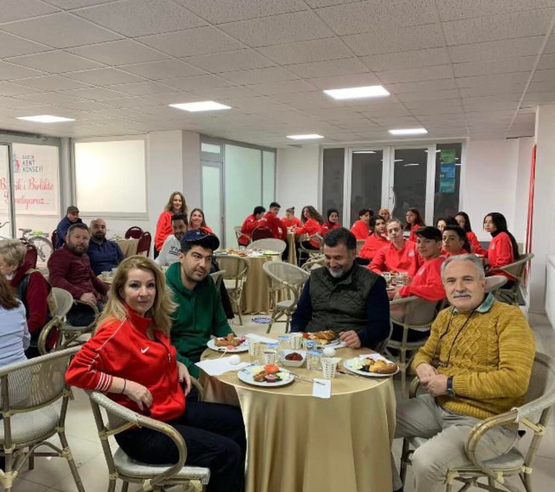 bilecik-haber_bilecik-te-ilk-resmi-kadin-futbol-maci.jpg