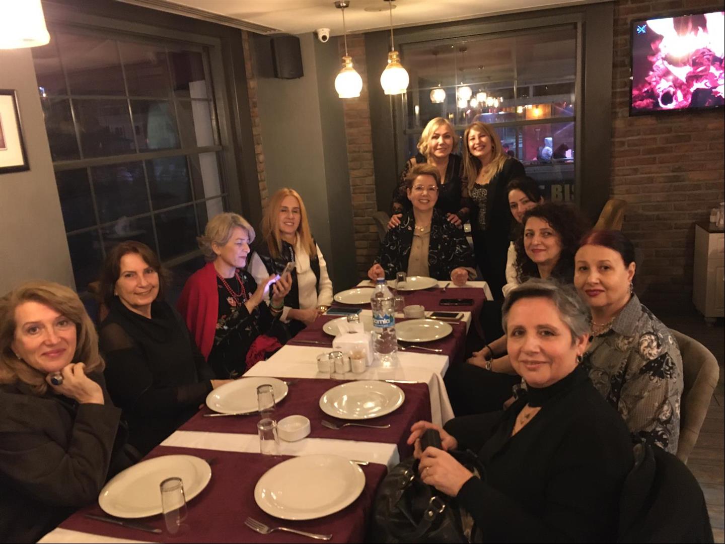 bilecik-haber_turkiye-yardimseverler-dernegi-uyeleri-bulustu.jpg