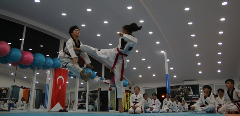 Bursa Kickboks