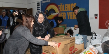 bilecik-haber_osmaneli-nden-deprem-bolgesi-icin-baslatilan-yardim-kampanyasina-destek-4274.jpg