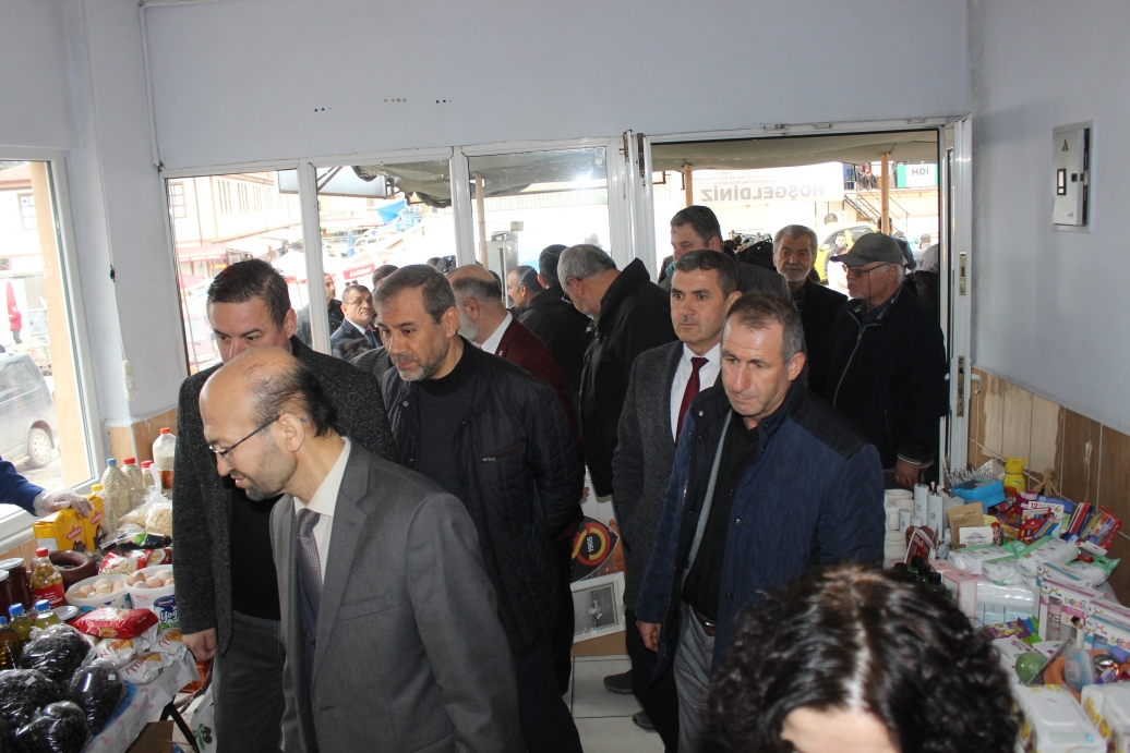 osmaneli-nde-depremzede-vatandaslar-yararina-kermes-duzenlendi-5809