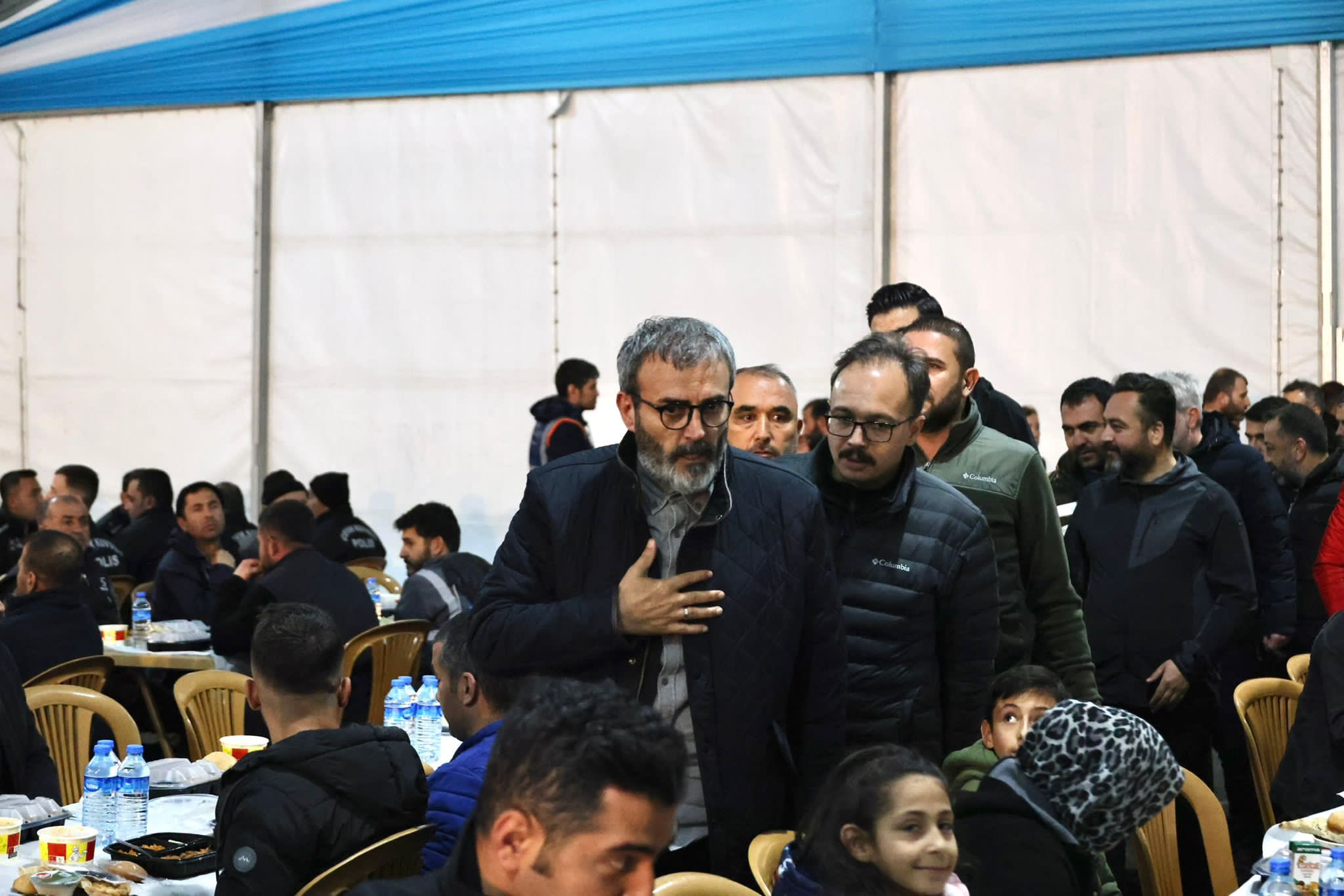 vali-kizilkaya-acinin-biraktigi-enkazi-kaldiriyoruz-6536