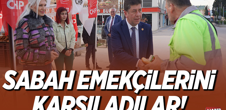 İŞÇİLERE SİMİT VE MEYVE SUYU İKRAM ETTİLER