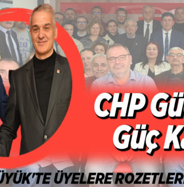 YENİ ÜYELERE ROZETLERİ TAKILDI