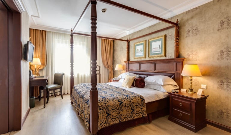 Uygun Fiyatlı ve Lüks Tunalı Hotel