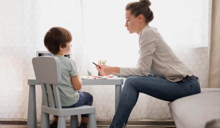 Çocuk Terapisi ile Kendini İfade Etme Becerilerinin Geliştirilmesi