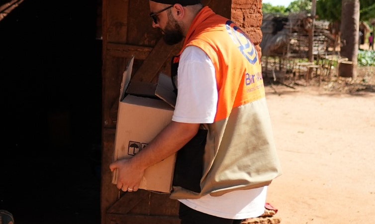 Afrika’ya Ulaşan Kurban Bağışı ile Birlikte Yardımlaşmanın Gücü