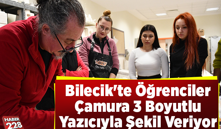 Bilecik’te Öğrenciler Çamura 3 Boyutlu Yazıcıyla Şekil Veriyor