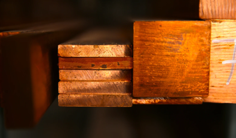 Kaliteli Bakır ve Pirinç Levhalarla Metal Üretiminizin Gücünü Artırın