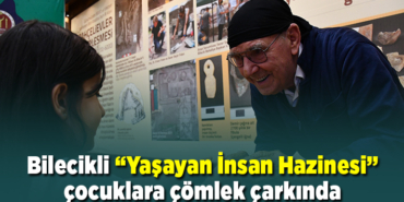 Bilecikli Yaşayan İnsan Hazinesi çocuklara çömlek çarkında çamura şekil vermeyi öğretiyor