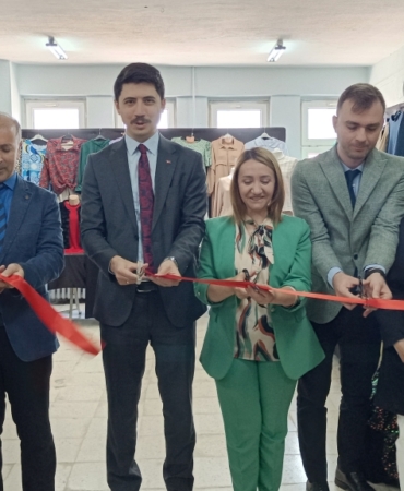 bilecik-haber_pazaryeri-ilce-halk-egitim-merkezi-yil-sonu-sergisi-acildi-4627.jpg