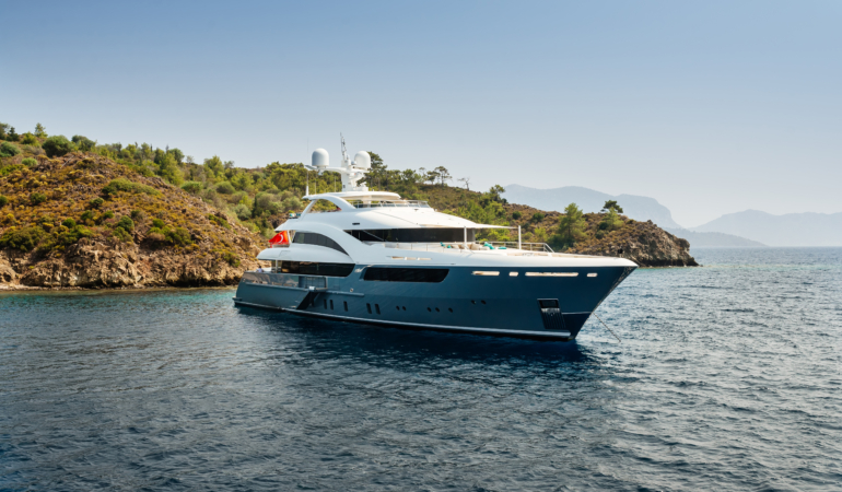 Antalya’da Motoryat mı, Kabin mi Kiralamalıyım?