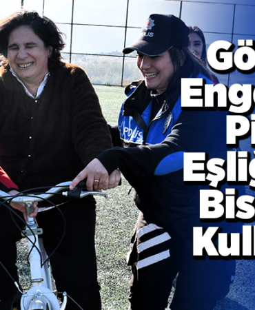 Görme engelliler pilot eşliğinde bisiklet kullandı