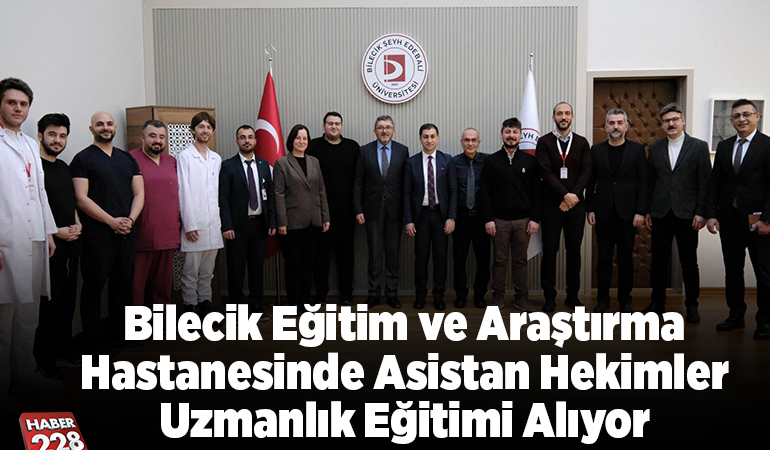 Bilecik Eğitim ve Araştırma Hastanesinde asistan hekimler uzmanlık eğitimi alıyor