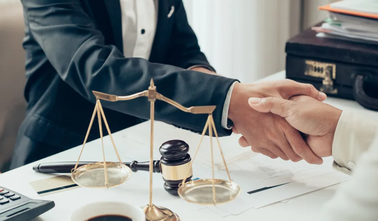 Hukuk Bürolarının İşlevi ve Önemi Nedir?