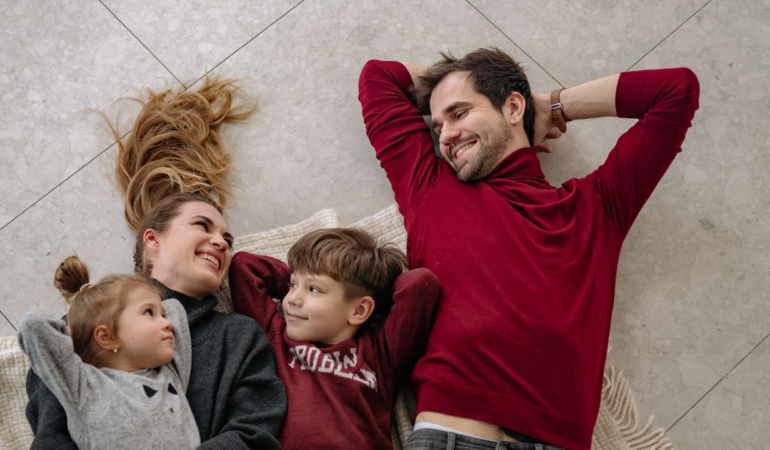 Aile Oturma İzni Nedir, Nasıl Alınır?