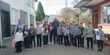 bilecik-haber_bilecik-te-ogrenciler-koy-muhtarligini-ziyaret-etti-7500.jpg