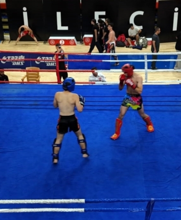 bilecik-haber_bilecik-te-duzenlenen-illerarasi-kick-boks-sampiyonasi-tamamlandi-8294.jpg